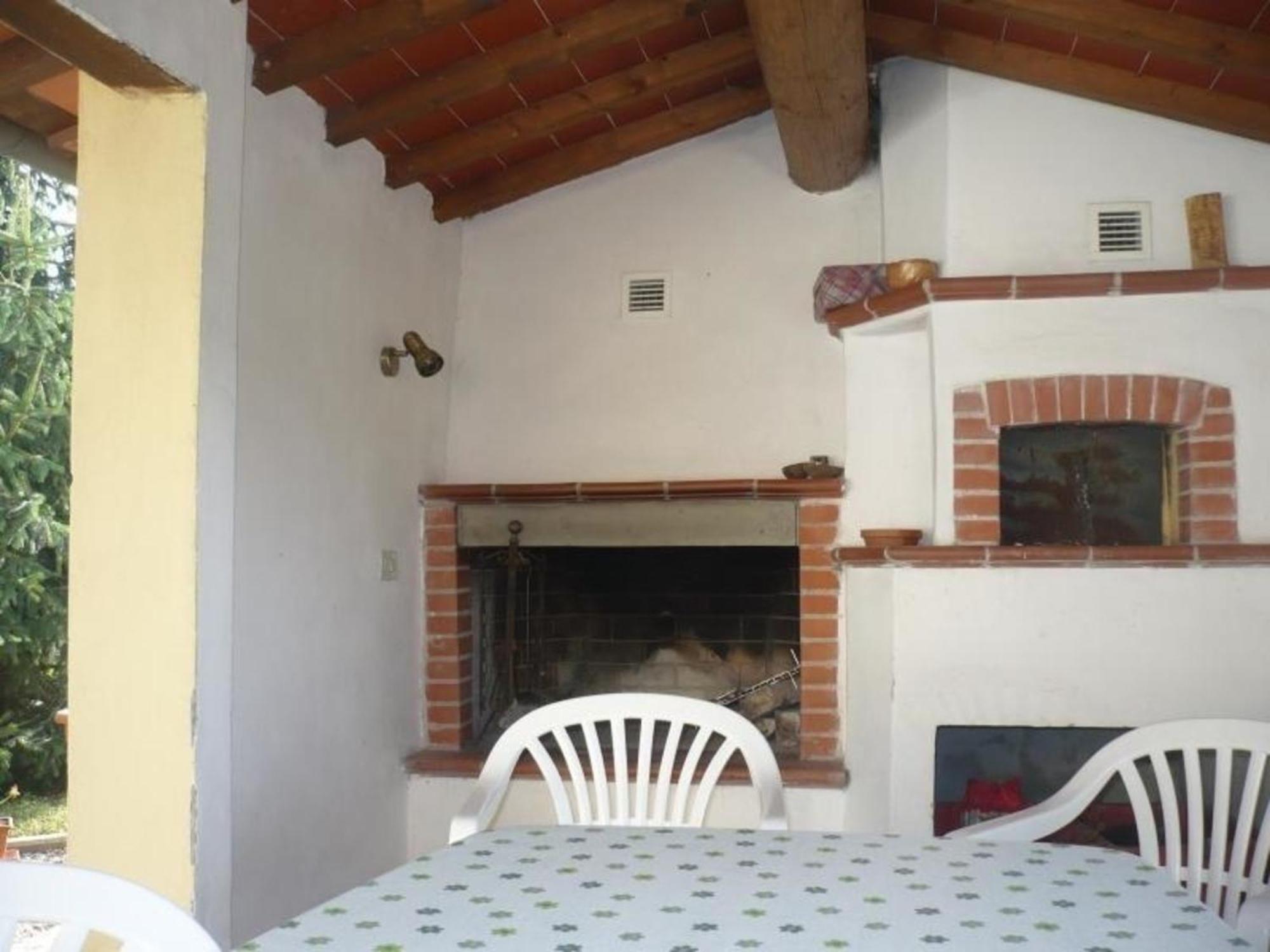 Charmantes Ferienhaus In Piani Della Rugginosa Mit Grossem Garten Реджелло Экстерьер фото