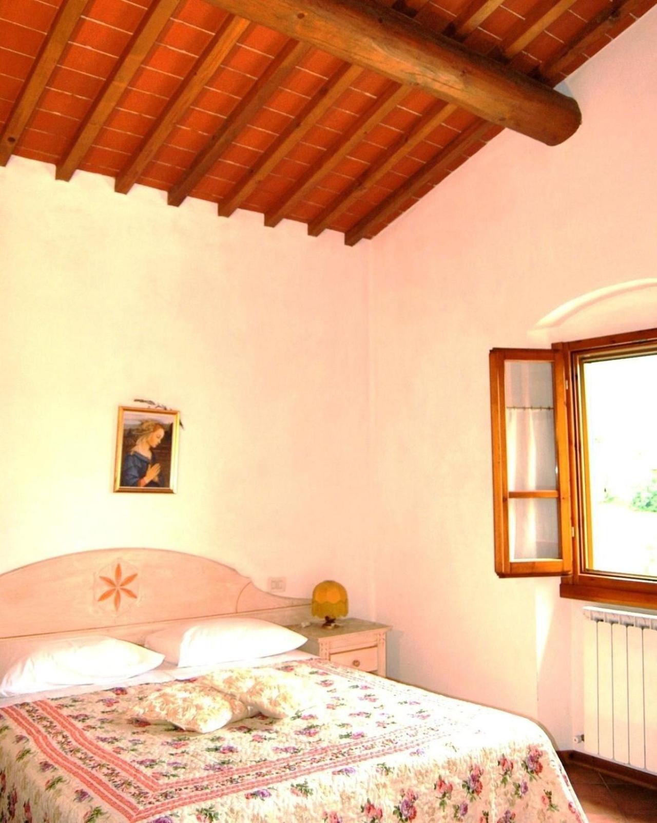 Charmantes Ferienhaus In Piani Della Rugginosa Mit Grossem Garten Реджелло Экстерьер фото